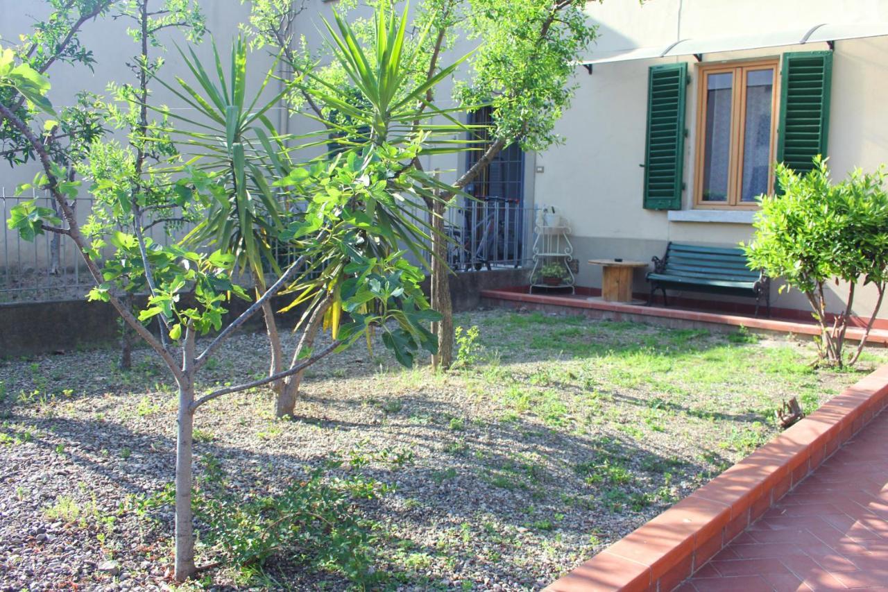 Villa L' Oasi Del Cervo - Casa Con Giardino E Posto Auto, Uscita Autostrada A11 Florenz Exterior foto